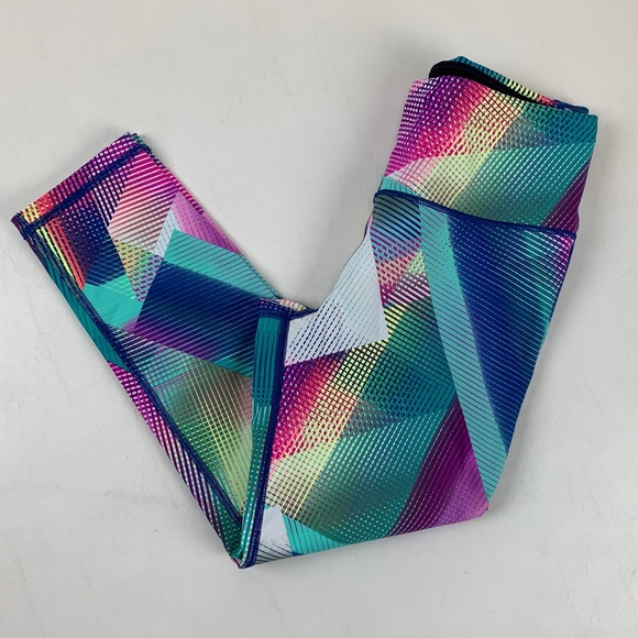 Victoria's Secret Pants - VSX Sport Leggings Knockout Capri Yoga Pants